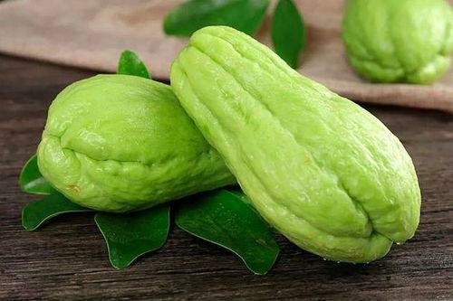 甘蓝跟佛手瓜能一起吃吗,甘蓝与佛手瓜的搭配食用指南